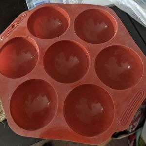 7 cavity cocoa bomb mold, silicone, brand new